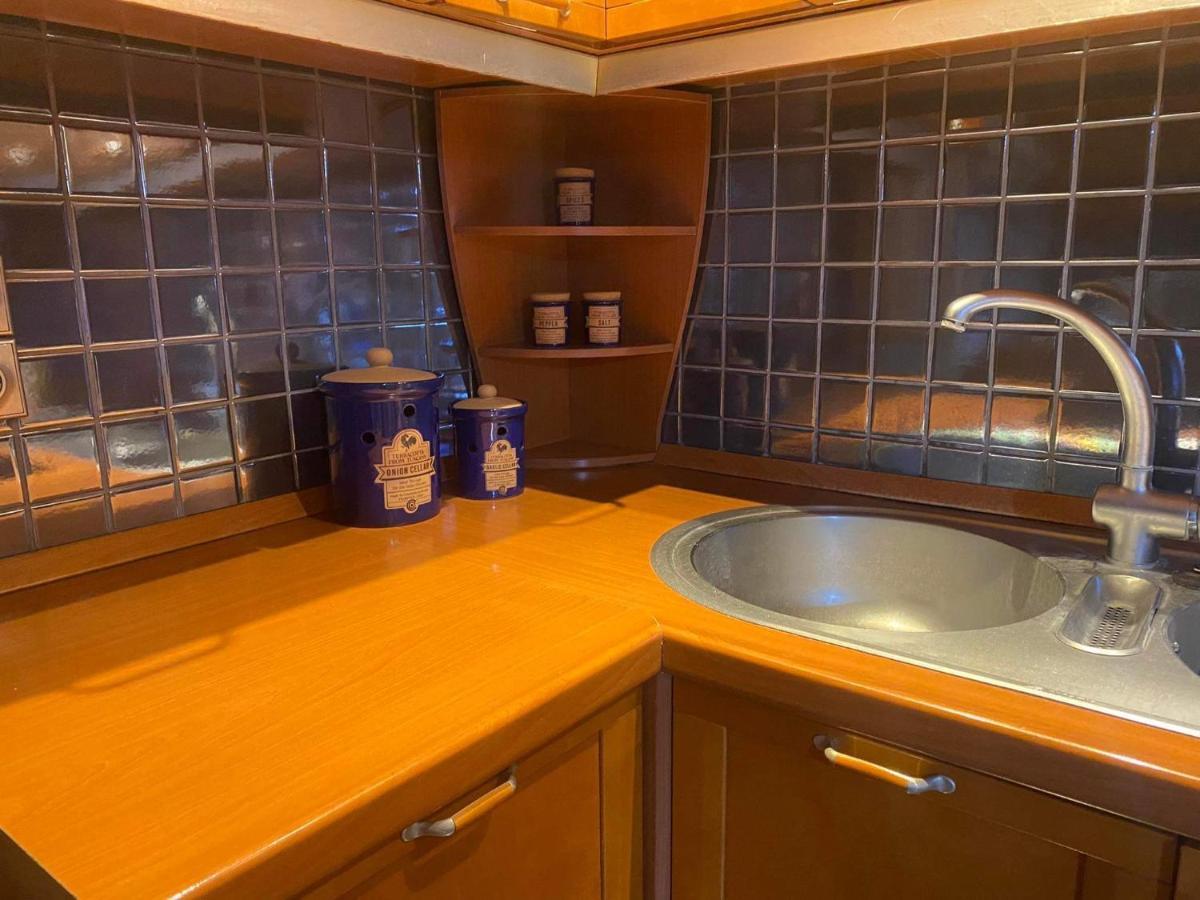 Elegante Apartamento Centrale Trikala  Luaran gambar