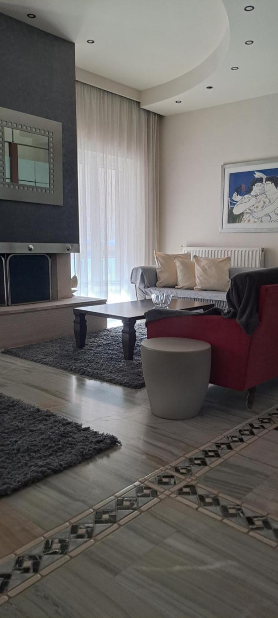 Elegante Apartamento Centrale Trikala  Luaran gambar